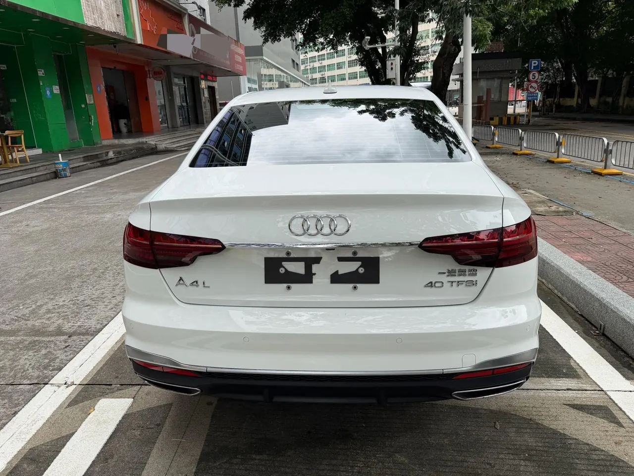 Audi 2020 A4L 2.0TFSI 40TFSI Fashion Dynamic Automatic 5