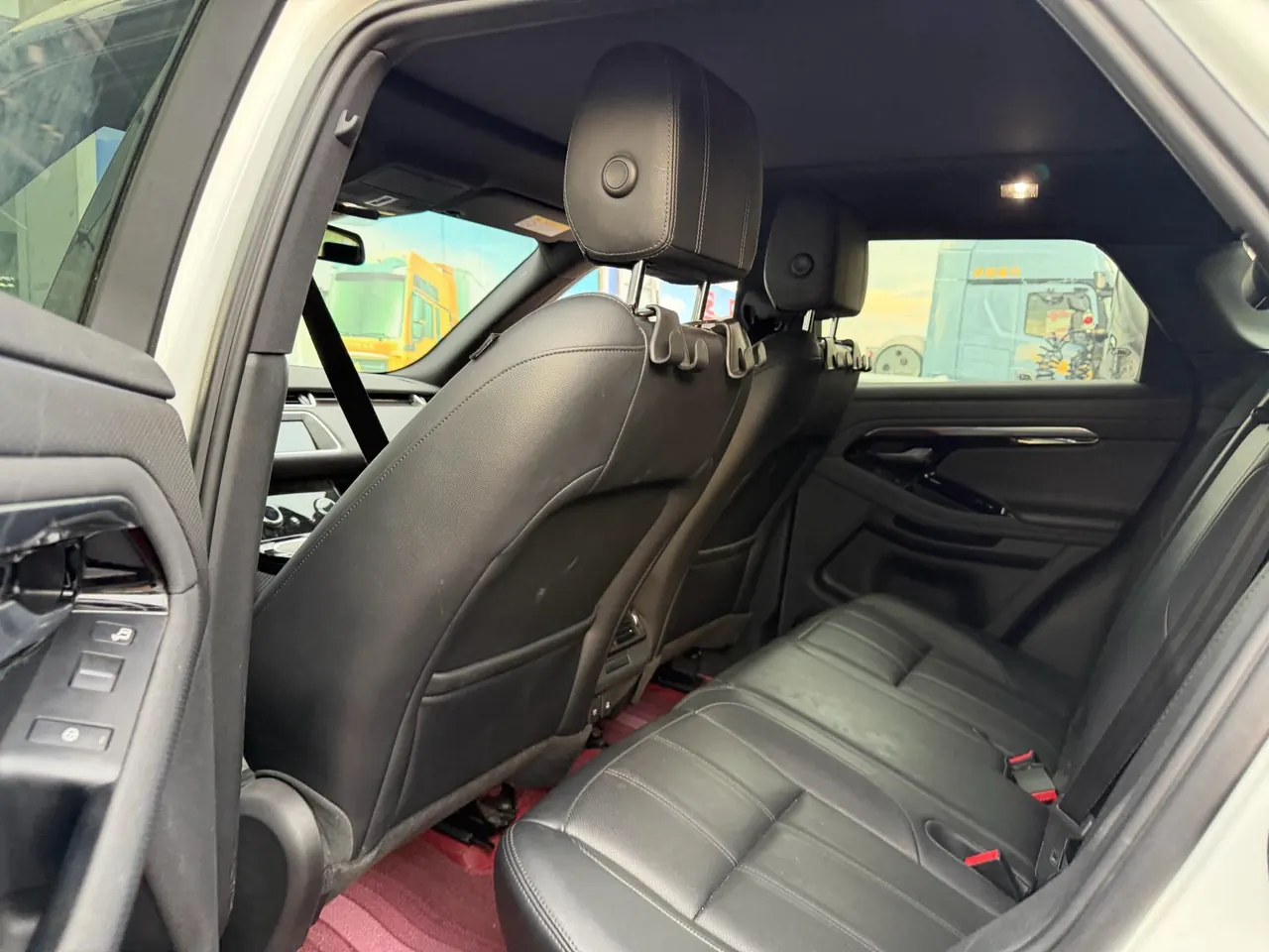 Land Rover 2020 Range Rover Aurora 48V 2.0T 249PS Youth Edition Automatic Gear 8