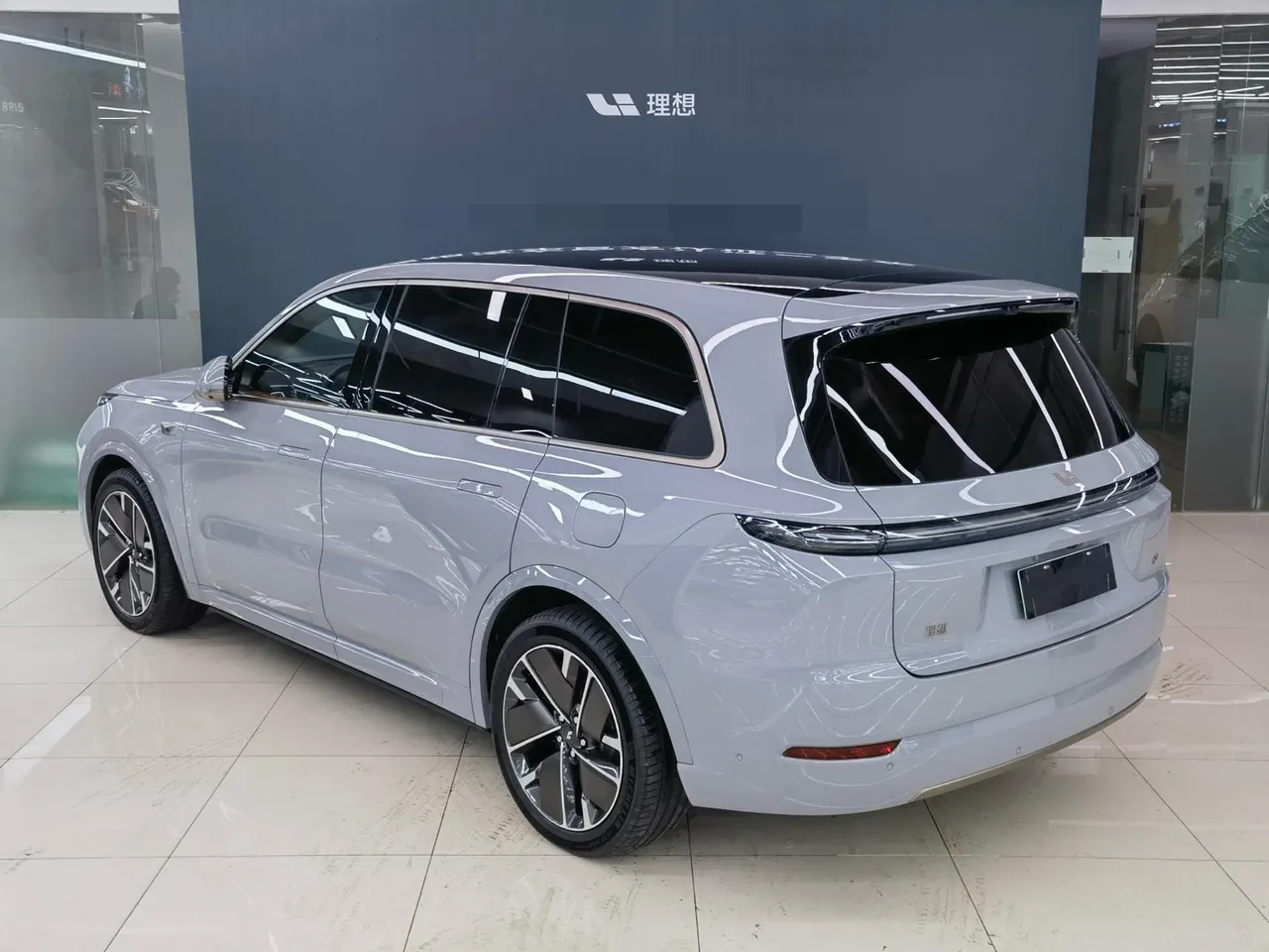 Li 2025 L9 Ultra Smart Refresh Edition Automatic Transmission 7
