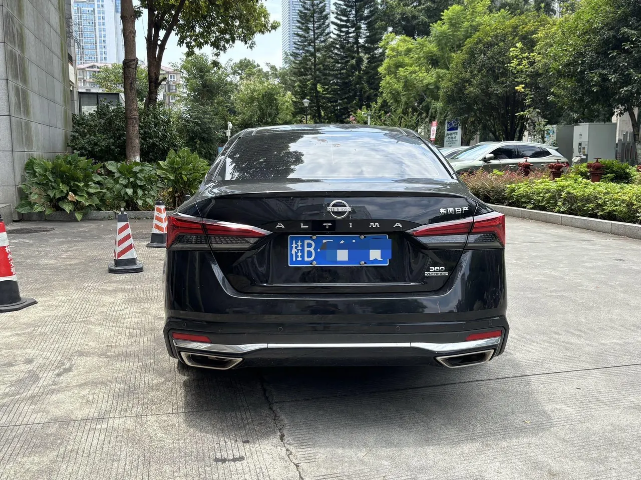 Nissan 2022 Teana 2.0T Stepless XL Enjoying Automatic Gear 5
