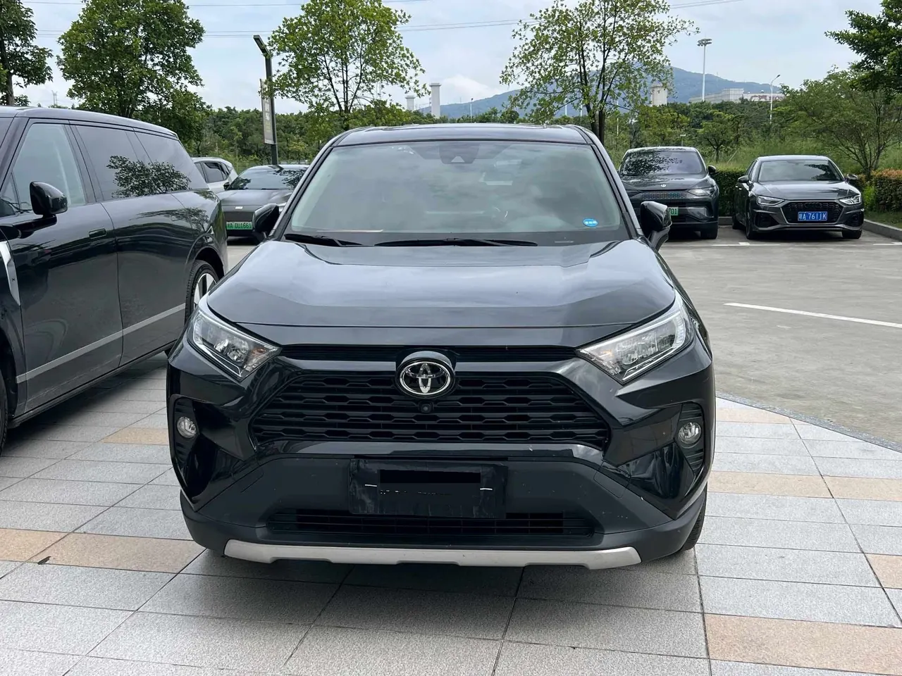 Toyota 2022 RAV4 Rongbo 2.0 Stepless Two-Drive Fashion Edition Automatic Gear 2