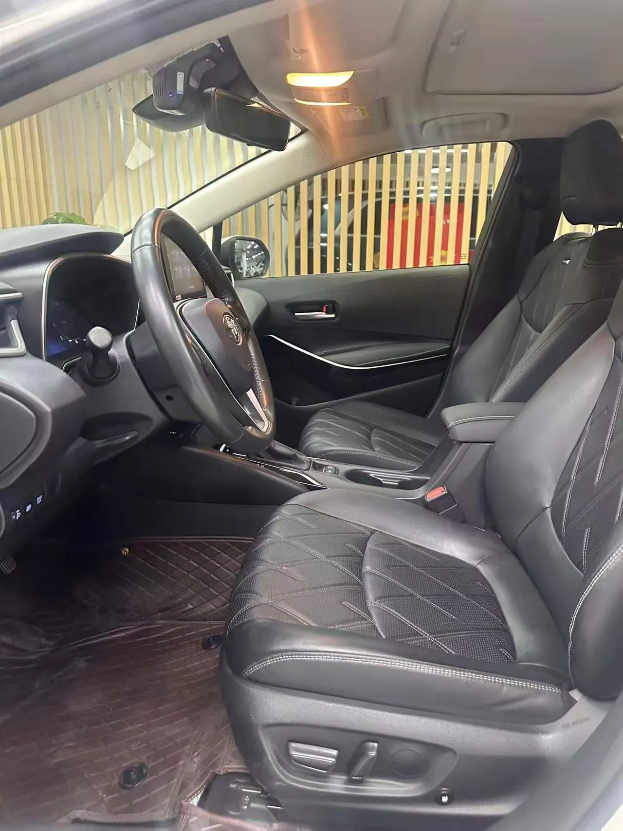 Toyota 2021 Asian Lion 2.0 Stepless Premium Edition Automatic Gear 2