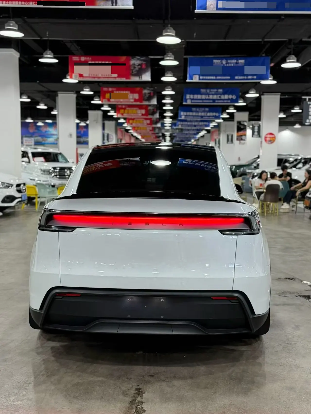 Tesla 2025 Model Y L Long Endurance All-Wheel Drive Automatic Transmission 8