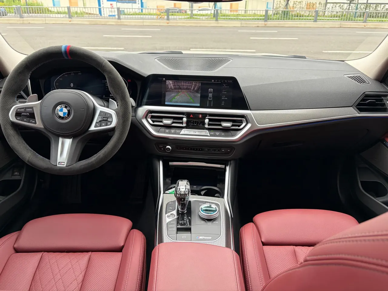 BMW 3 Series 2022 325Li 2.0T M Sports Obsidian Night Kit (Changed) Automatic Gear 10