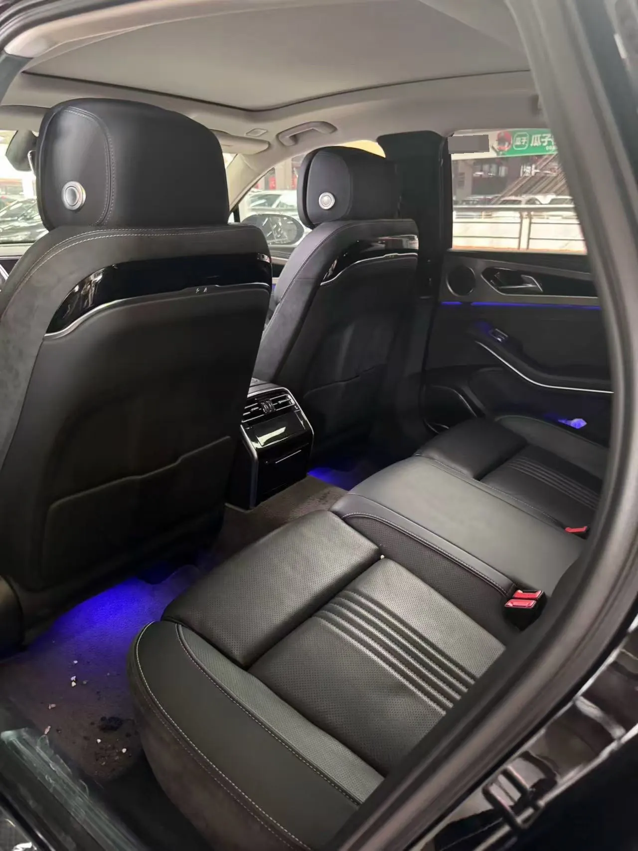HongQi 2020 H9 3.0T Zhilian Qi Chang Edition Automatic Gear 2