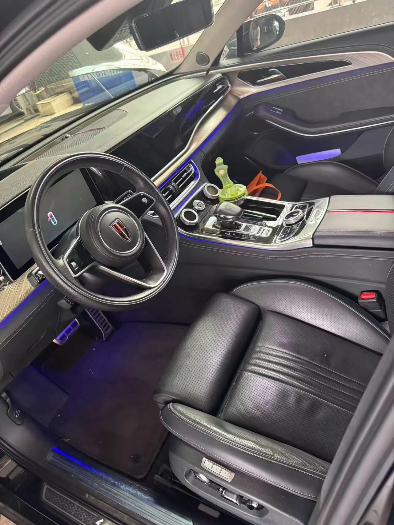 HongQi 2020 H9 3.0T Zhilian Qi Chang Edition Automatic Gear 3