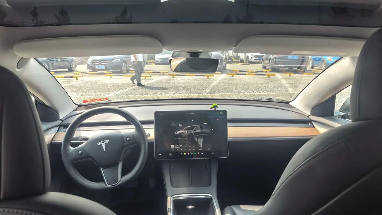 Tesla 2022 Model 3 rear-wheel drive version of automatic transmission 7