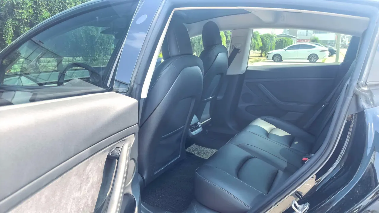 Tesla 2022 Model 3 rear-wheel drive version of automatic transmission 9