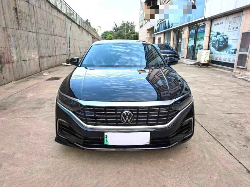 Volkswagen 2025 Passat PHEV 1.4T 430 Business Edition Automatic Gear 2