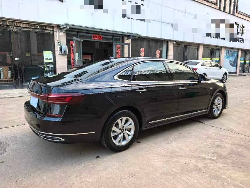 Volkswagen 2025 Passat PHEV 1.4T 430 Business Edition Automatic Gear 4