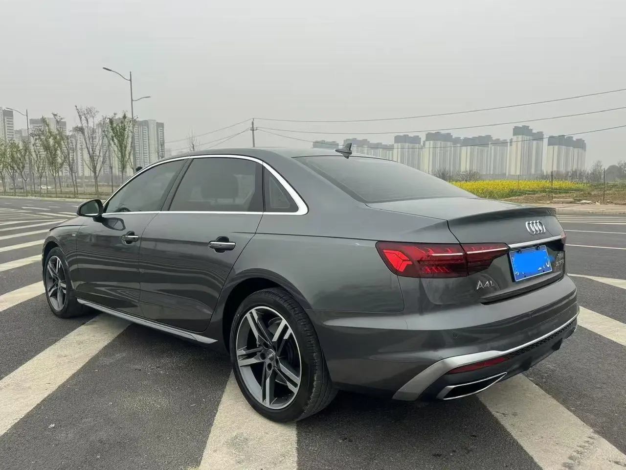 Audi 2020 A4L 2.0TFSI 40TFSI Fashion Dynamic Automatic 7