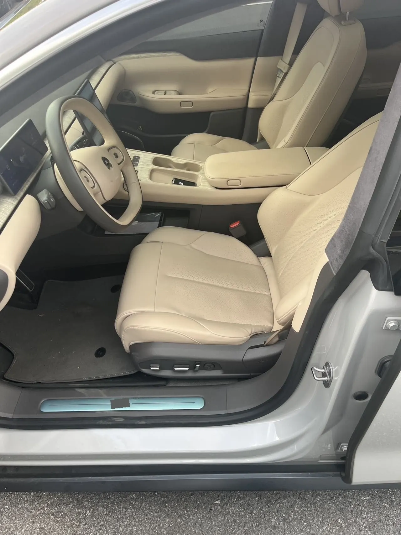 NIO 2022 ET5 75kWh automatic gear 8