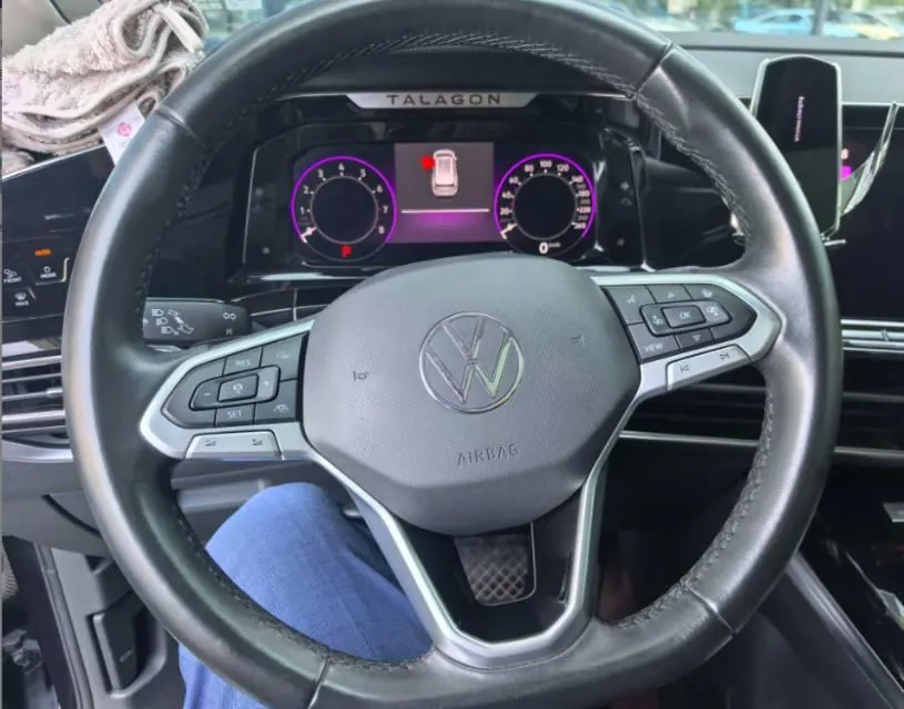 Volkswagen 2021 models of 2.0TSI 380TSI four-wheel drive luxury version of Pro automatic gear 4