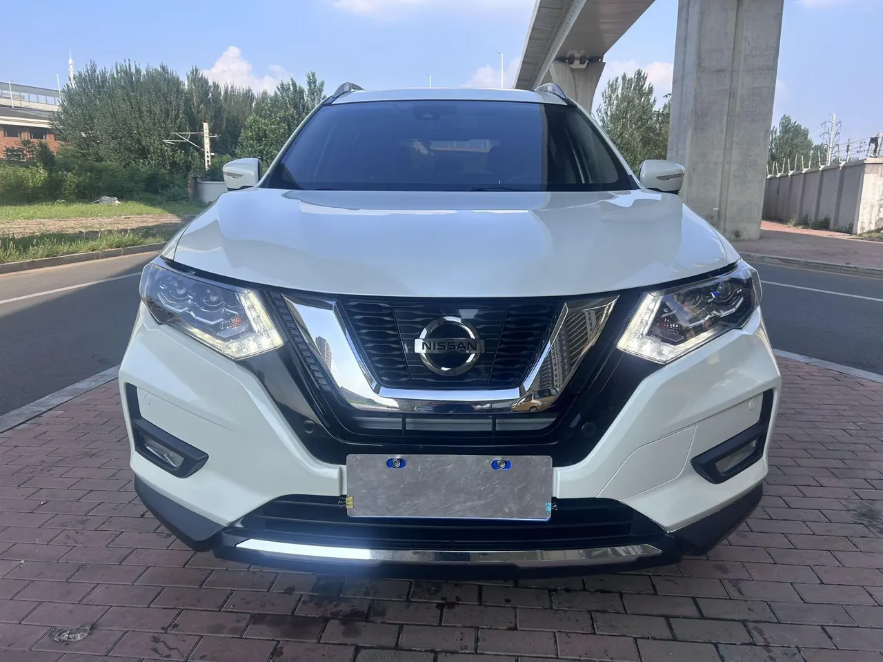 Nissan 2020 Qijun 2.5 stepless XL ITS four-wheel drive luxury pilot version automatic gear 2