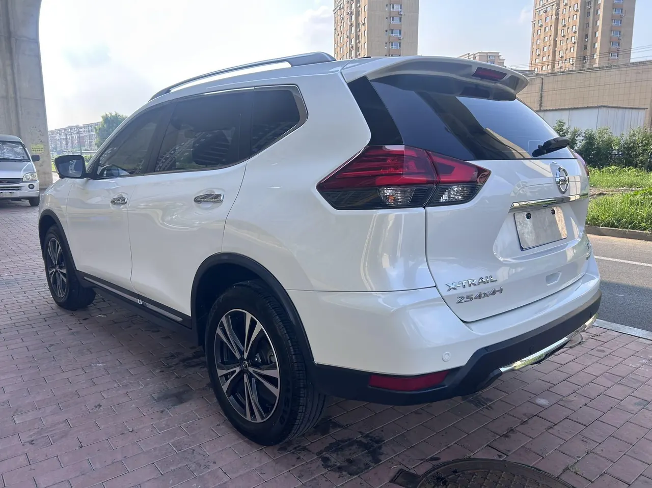 Nissan 2020 Qijun 2.5 stepless XL ITS four-wheel drive luxury pilot version automatic gear 4