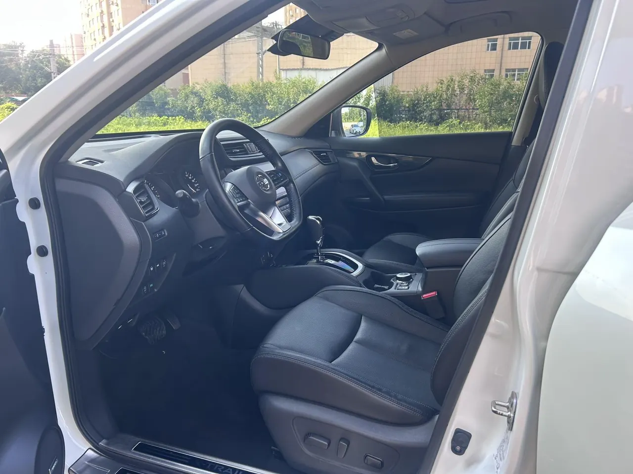 Nissan 2020 Qijun 2.5 stepless XL ITS four-wheel drive luxury pilot version automatic gear 7