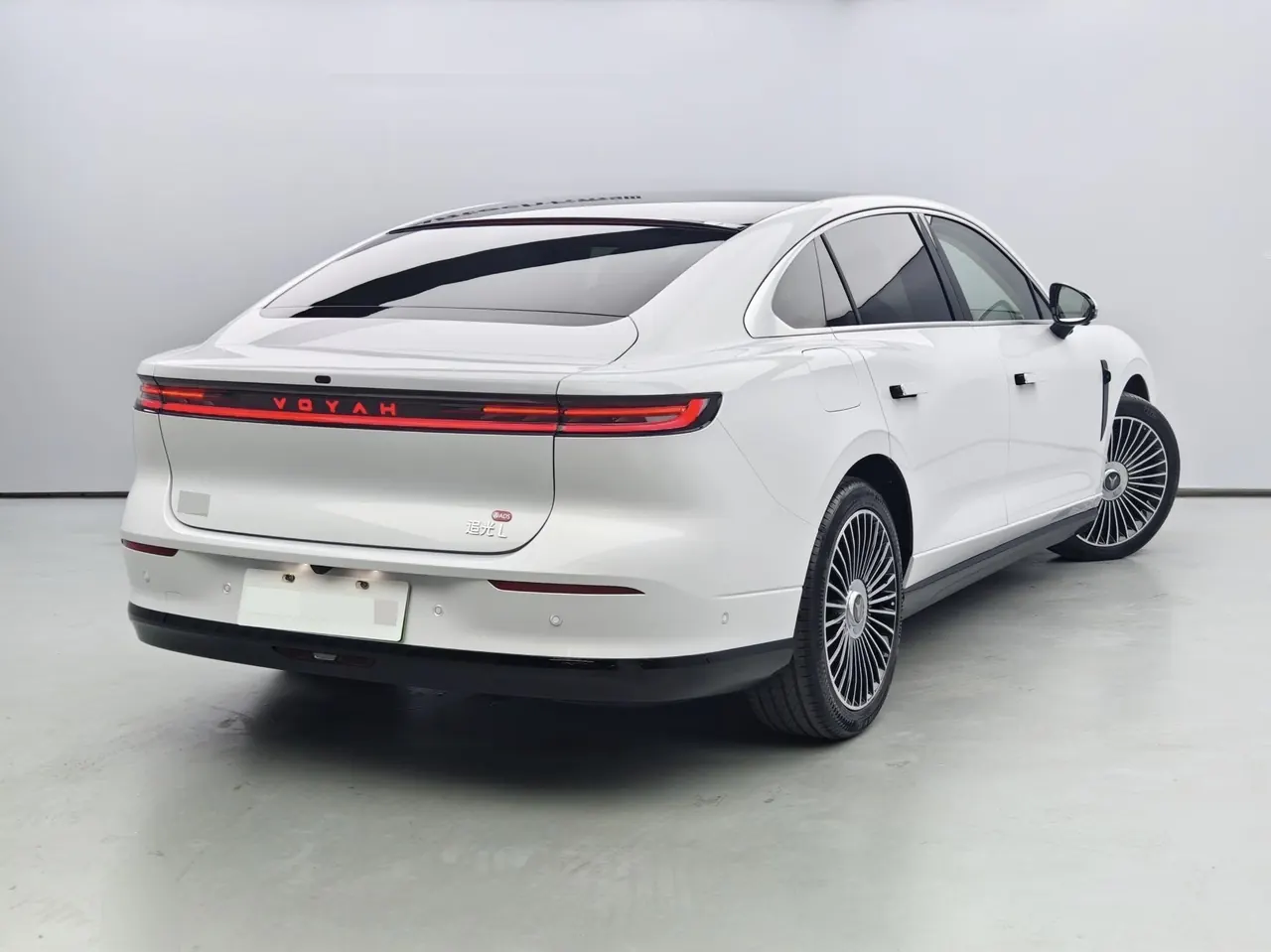 Voyah 2026 models chasing light l four-wheel drive Ultra automatic gear 3
