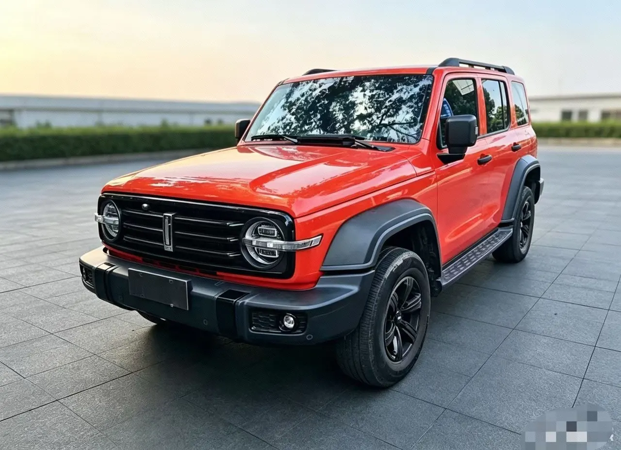 Open image lightbox: Tank 2021 Tank 300 2.0T Off-road Conqueror Automatic