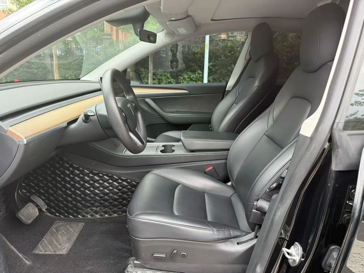 Tesla 2021 Model Y Standard Endurance Rear Drive Automatic Gear 6
