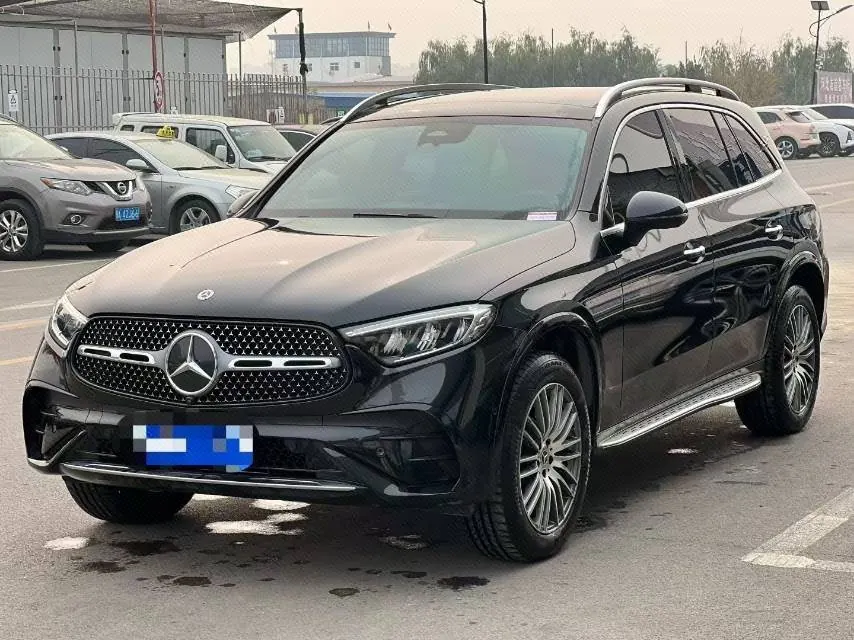 打开图片灯箱:Mercedes Benz 2024 GLC 300 L 4MATIC 48V 2.0T dynamic 5-seat automatic gear