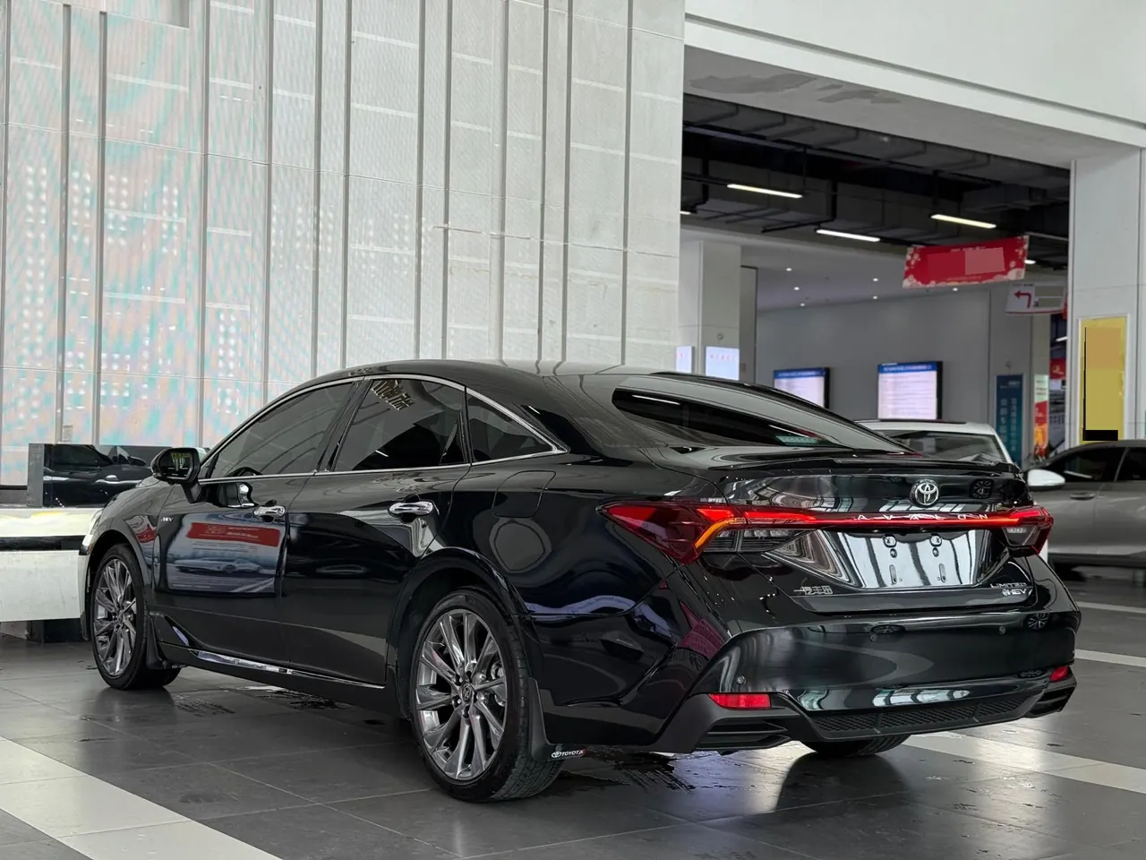 Toyota 2024 Asian Dragon Shuangqing 2.5 Continuously Variable Limited Flagship Automatic Gear 11