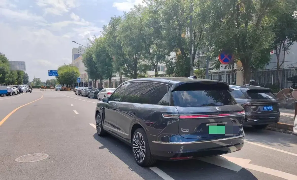 NIO 2026 ES8 6‑Seater Executive Signature Edition Automatic Transmission 2