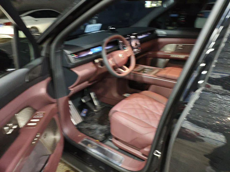 NIO 2026 ES8 6‑Seater Executive Signature Edition Automatic Transmission 3