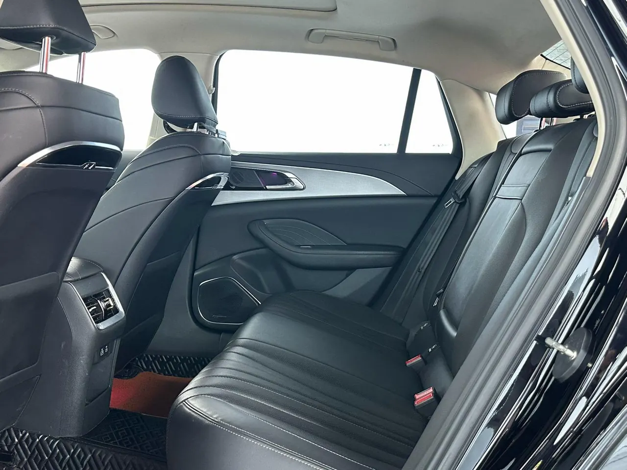 HongQi 2023 H5 2.0T Zhilian Qi Chang Edition Automatic Gear 6
