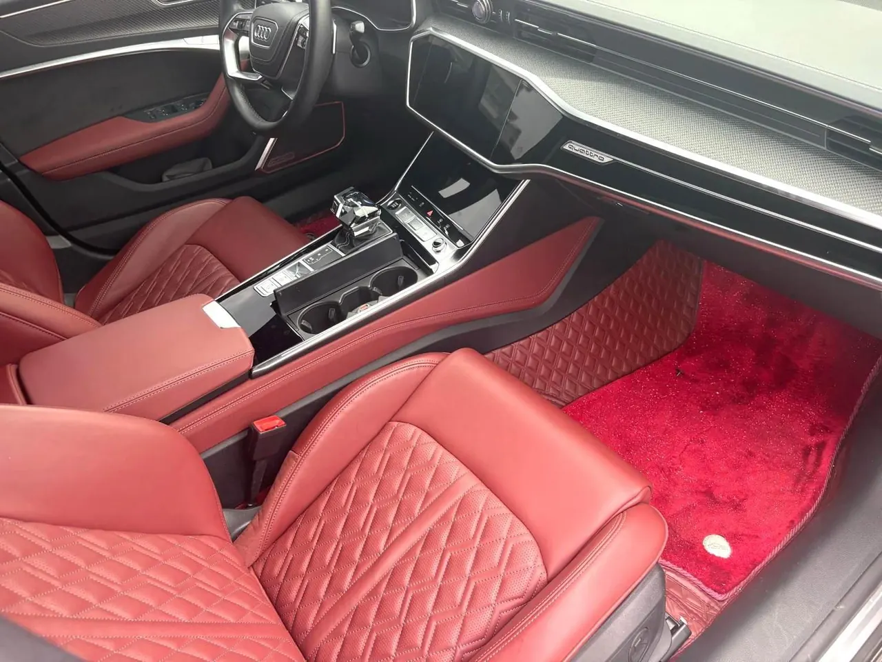 Audi 2024 A7L 2.0TFSI 45TFSI Quattro Black Samurai Edition Automatic Gear 9