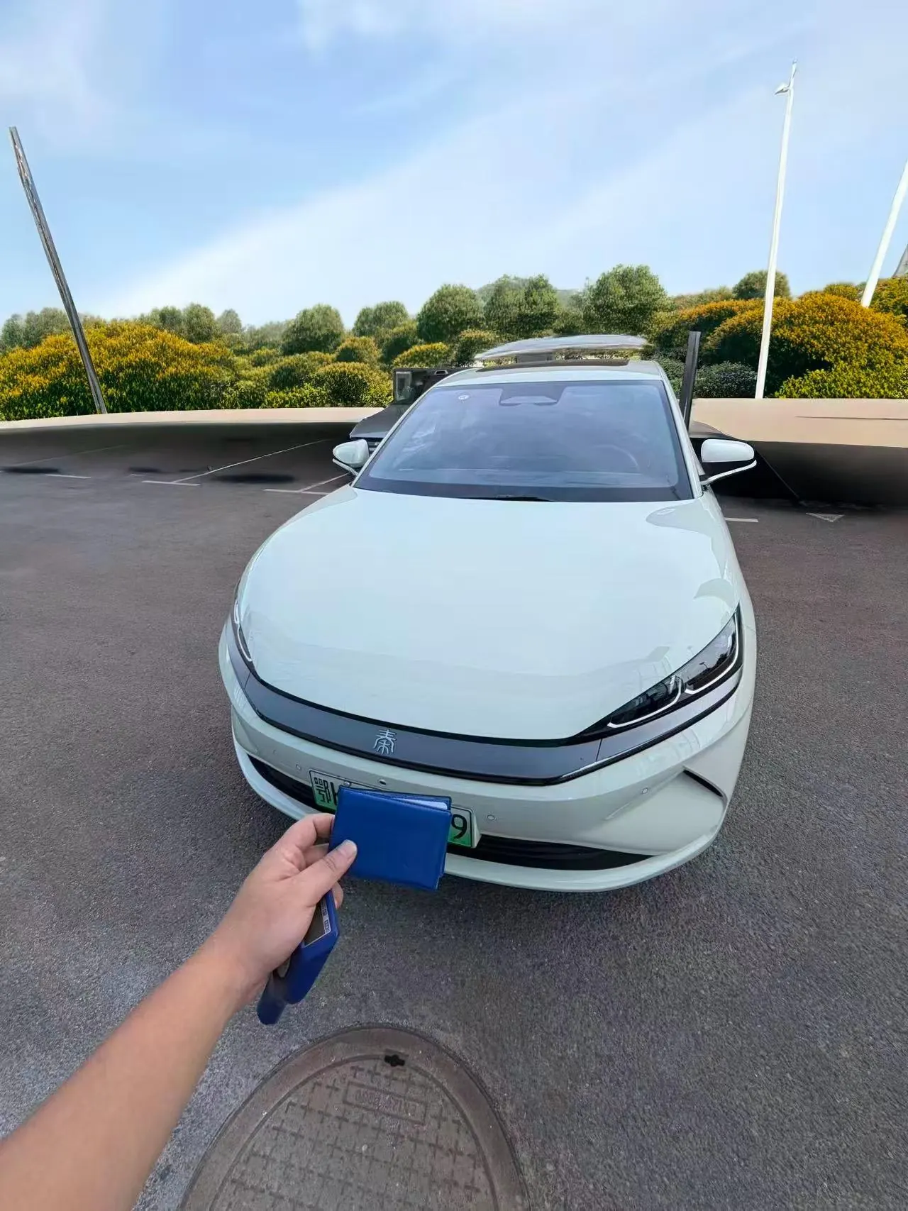 BYD 2025 Qin L EV 545KM cloud chariot type automatic gear 3