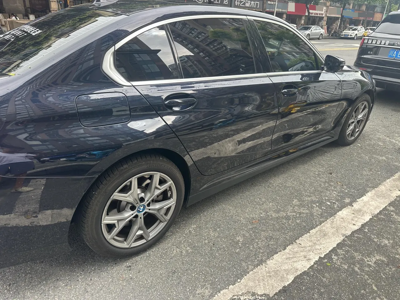 BMW 2024 i3 eDrive 35 L automatic gear 7