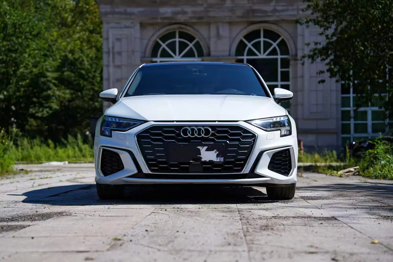 Audi 2022 A3 Sportback 1.4TFSI 35TFSI Fashion Sports Automatic 3