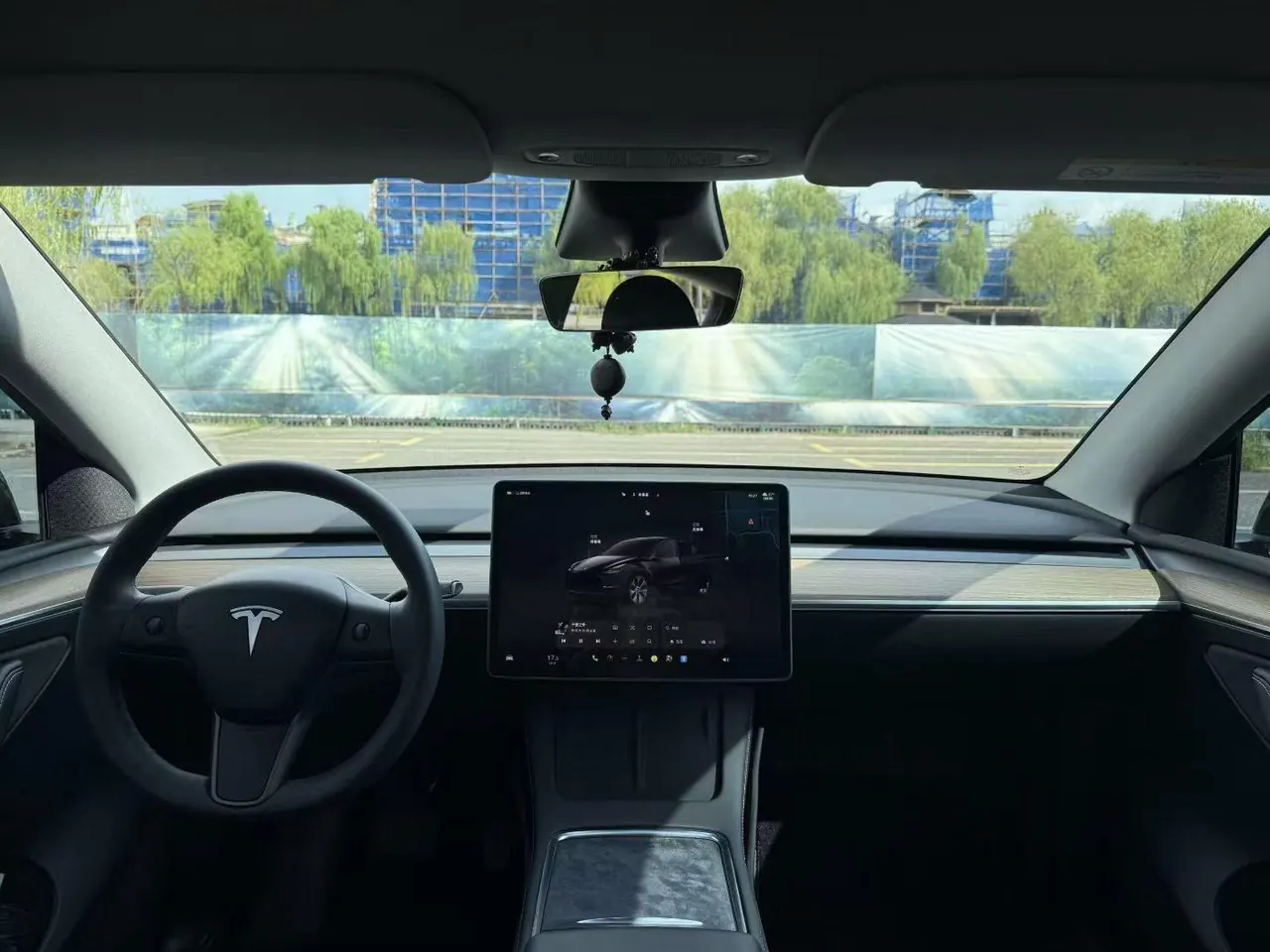 Tesla 2024 Model Y rear-wheel drive version automatic transmission 2
