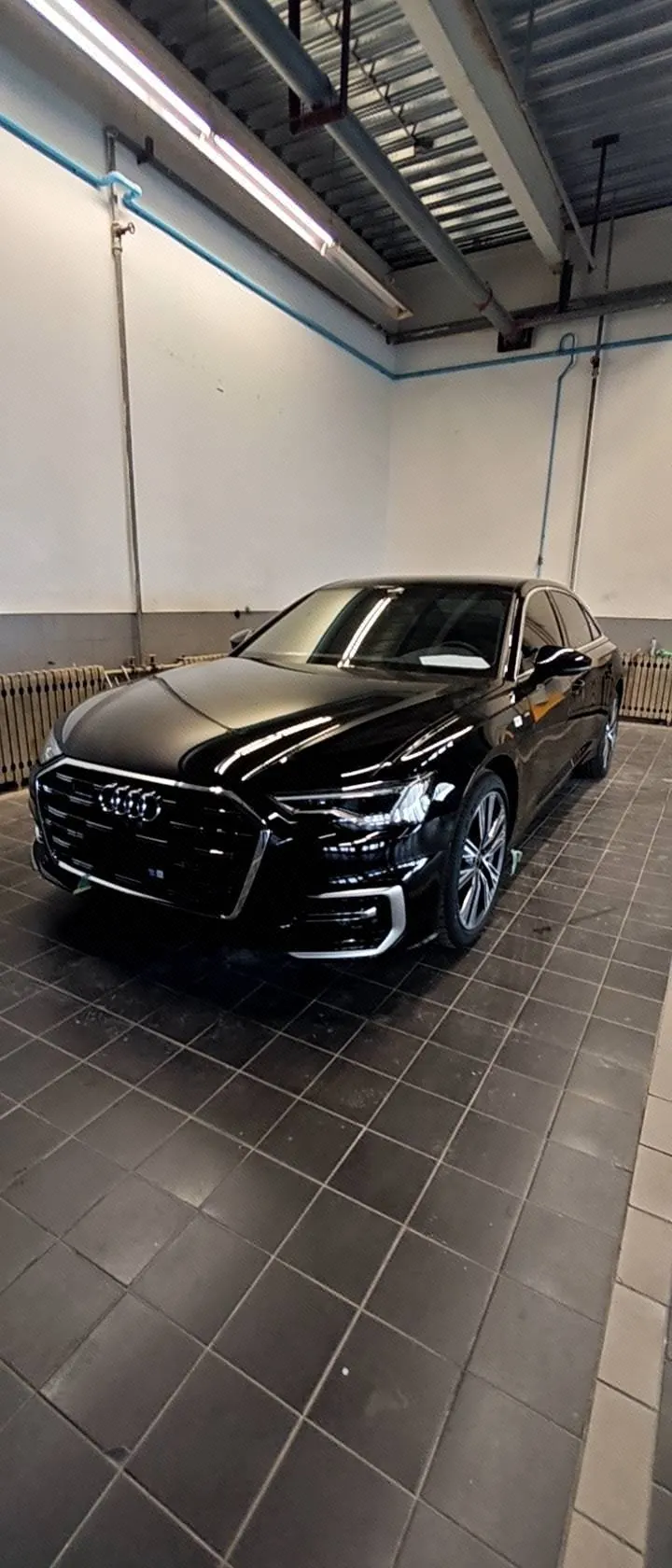 Open image lightbox: Audi 2026 A6L 2.0TFSI 45TFSI Quattro Selected Dynamic Automatic