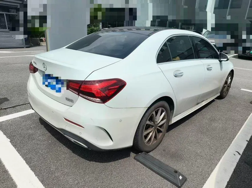 Mercedes Benz Class A 2020 A 200 L 1.3T Sports Automatic 5