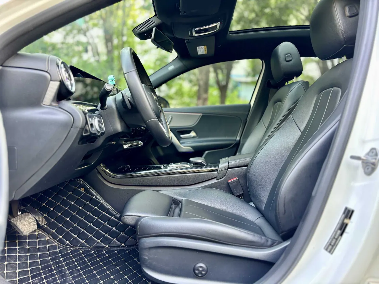 Mercedes Benz Class A 2020 A 200 L 1.3T automatic gear 4