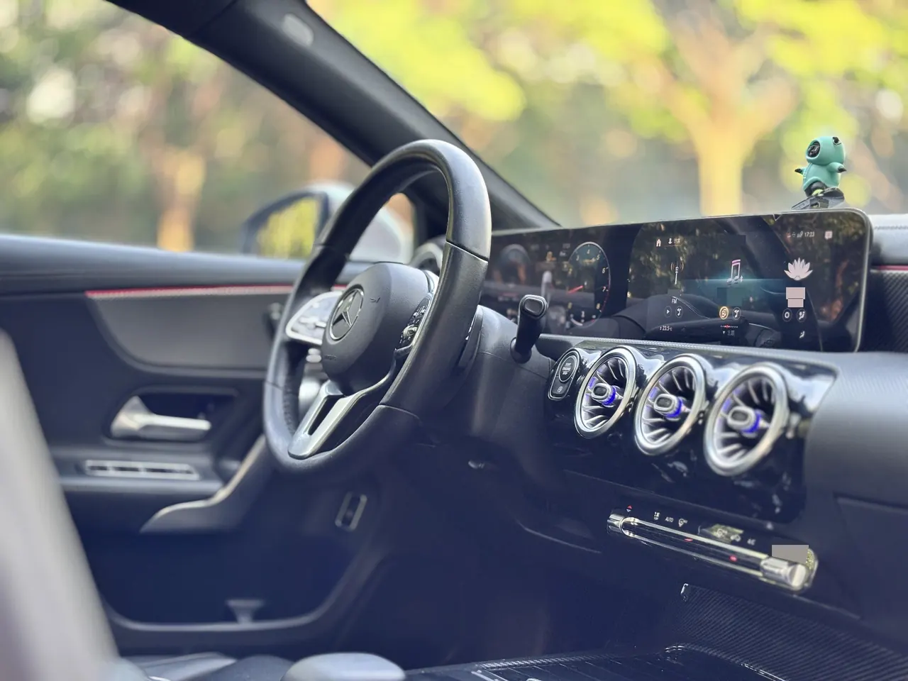 Mercedes Benz Class A 2020 A 200 L 1.3T automatic gear 7