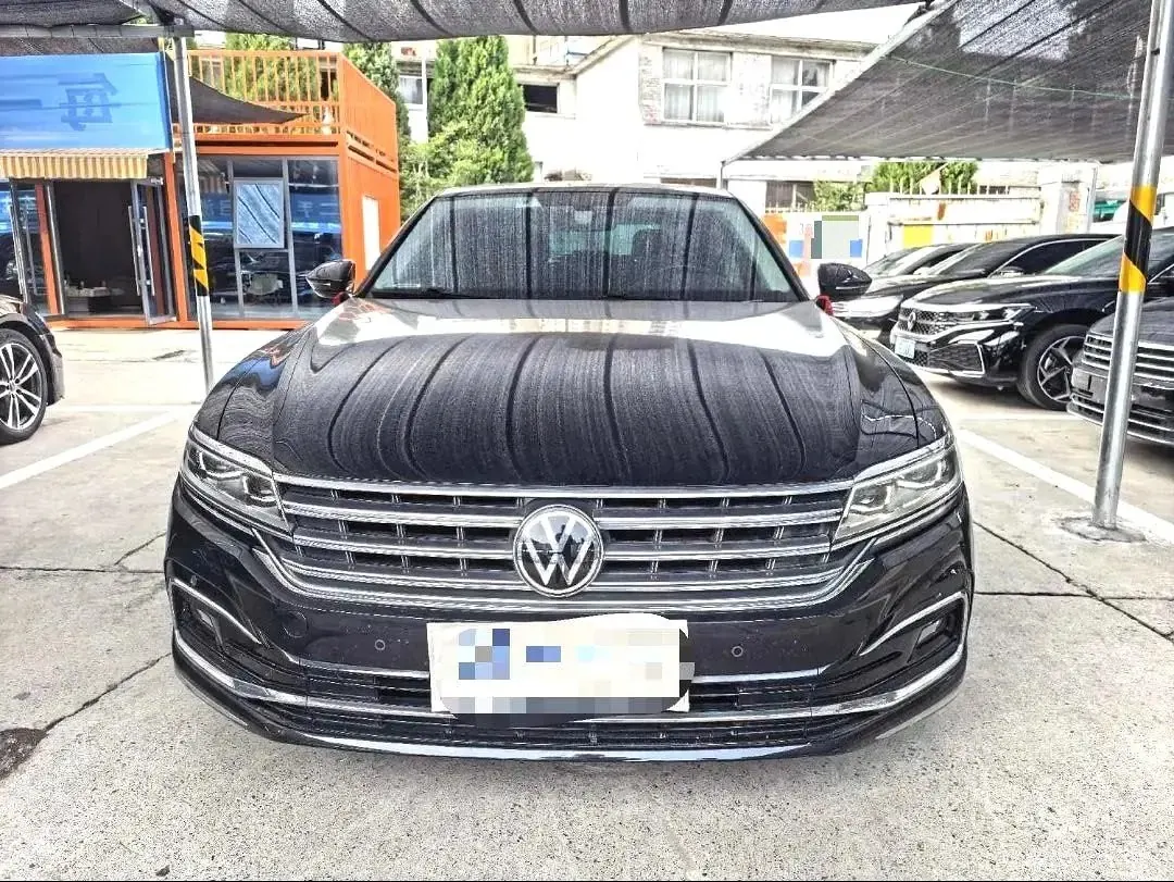 Volkswagen 2021 Huiang 2.0TSI 380TSI Deluxe Edition Automatic Gear 2