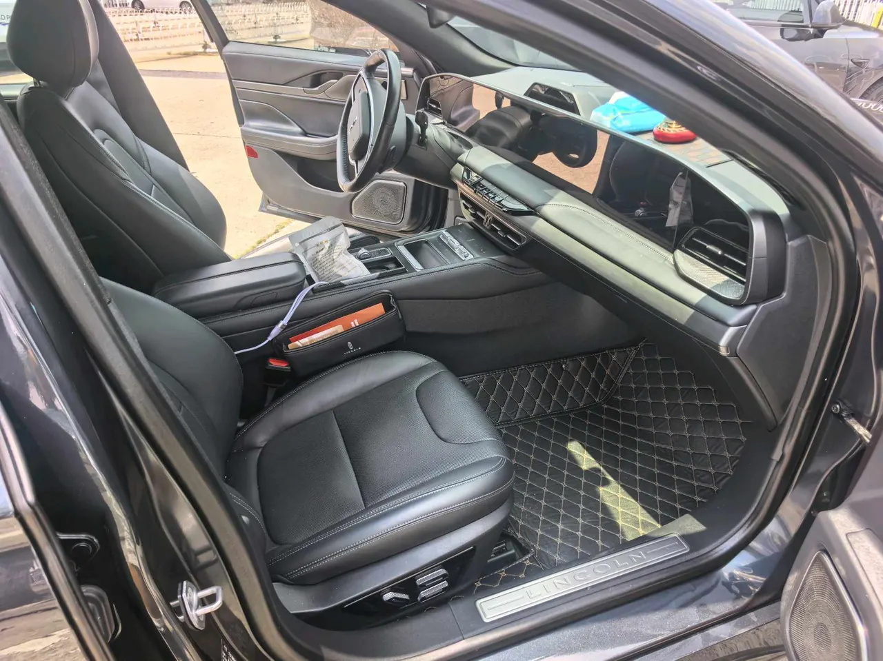 Lincoln 2022 Lincoln Z 2.0T I Cool Centennial Limited Edition Automatic Gear 2