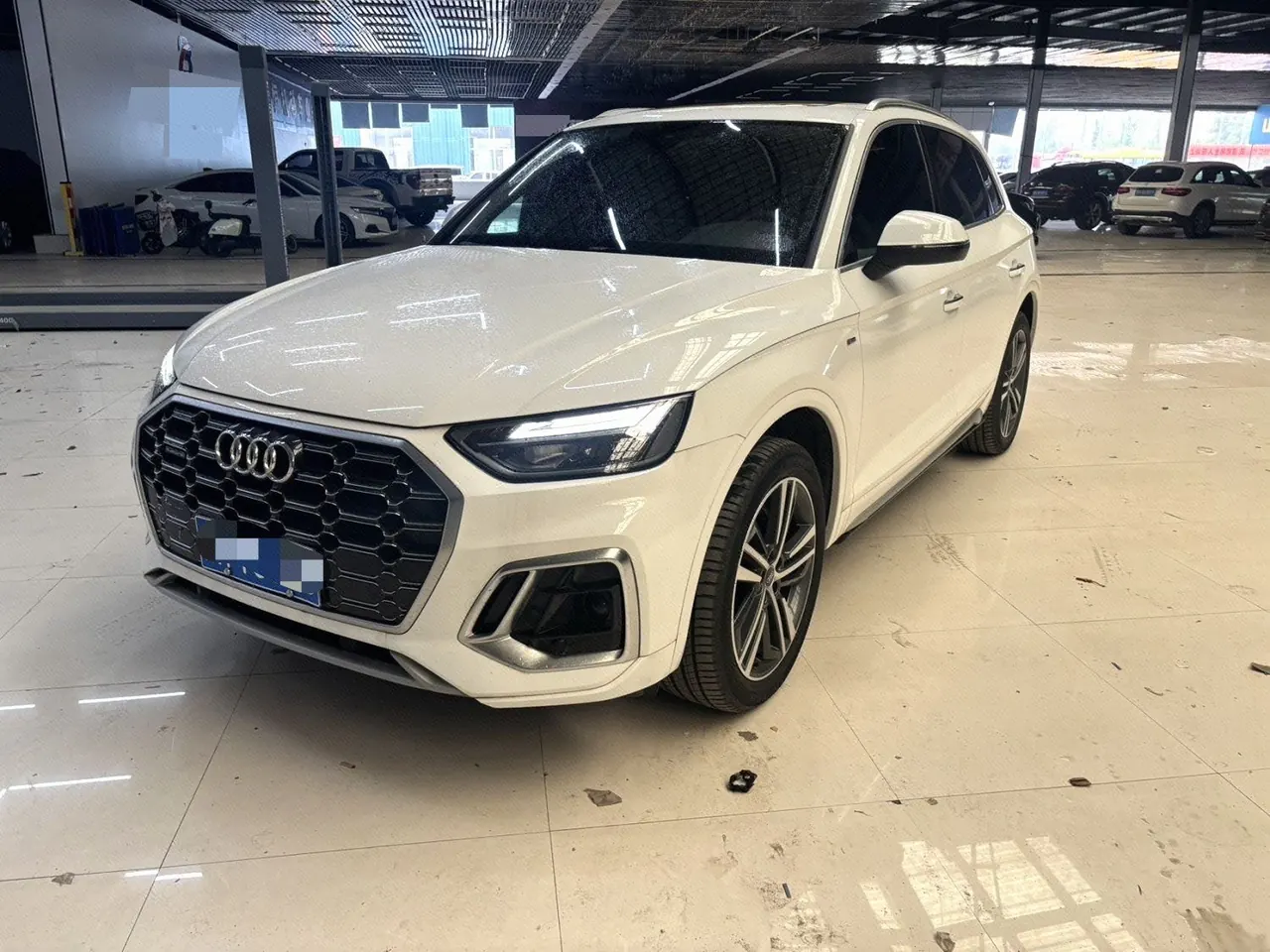Open image lightbox: Audi 2022 Q5L 2.0TFSI 40TFSI Fashion Dynamic Automatic