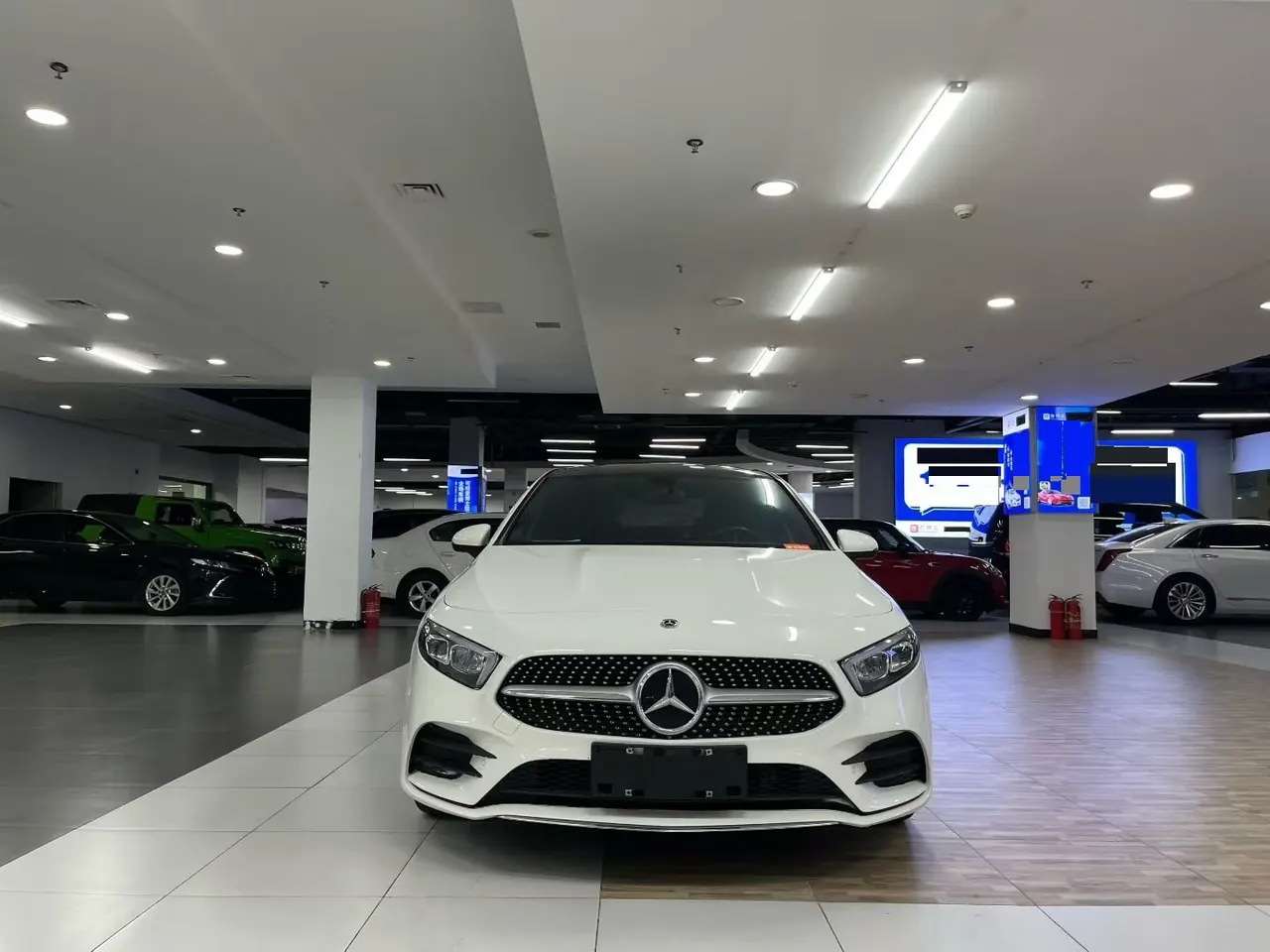 Mercedes Benz Class A 2022 A 200 L 1.3T Dynamic Automatic 2