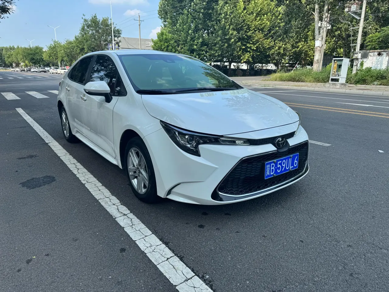 Toyota 2022 Lei Ling 1.2T Stepless 185T Deluxe Automatic Gear 2