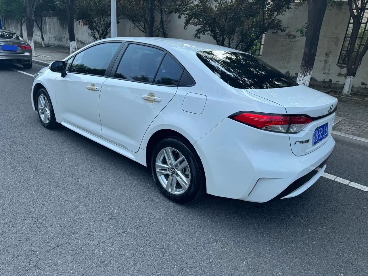 Toyota 2022 Lei Ling 1.2T Stepless 185T Deluxe Automatic Gear 4