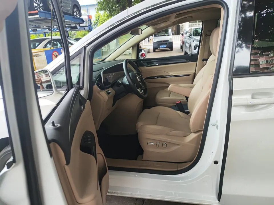 Buick 2025 GL8 Lu Shang 1.5T Premium Edition 7-seat Automatic Gear 3