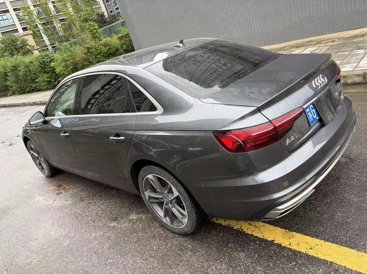 Audi 2020 A4L 2.0TFSI 40TFSI Deluxe Dynamic Automatic 3