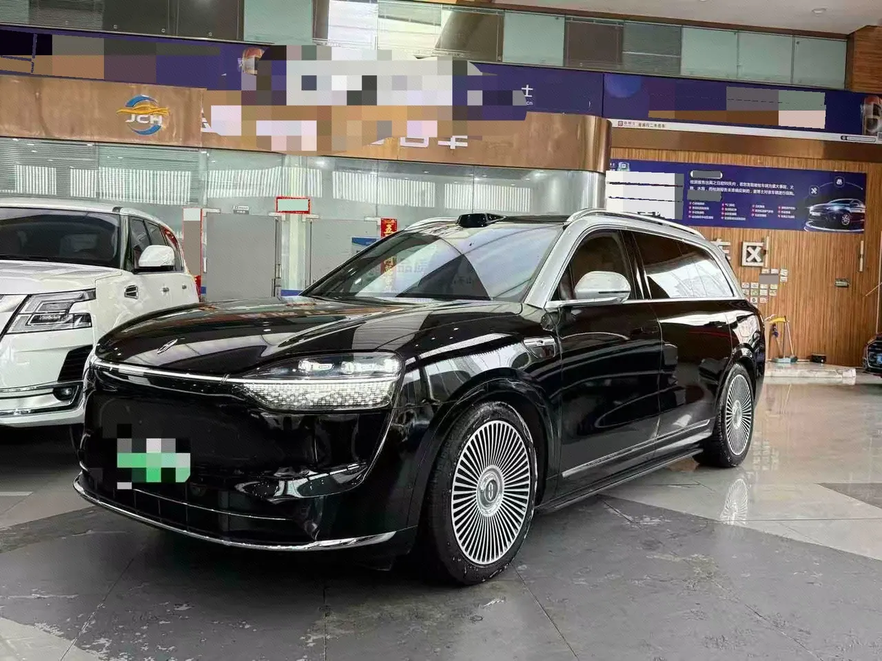 Open image lightbox: AITO 2024 AITO M9 extended range Max version 42kWh automatic gear