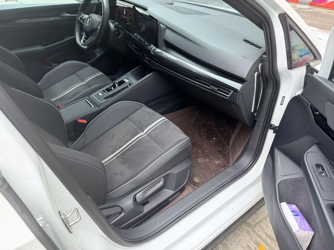 Volkswagen 2024 Golf 8 R-Line 1.4TSI 280TSI 50 Year Legendary Automatic 8