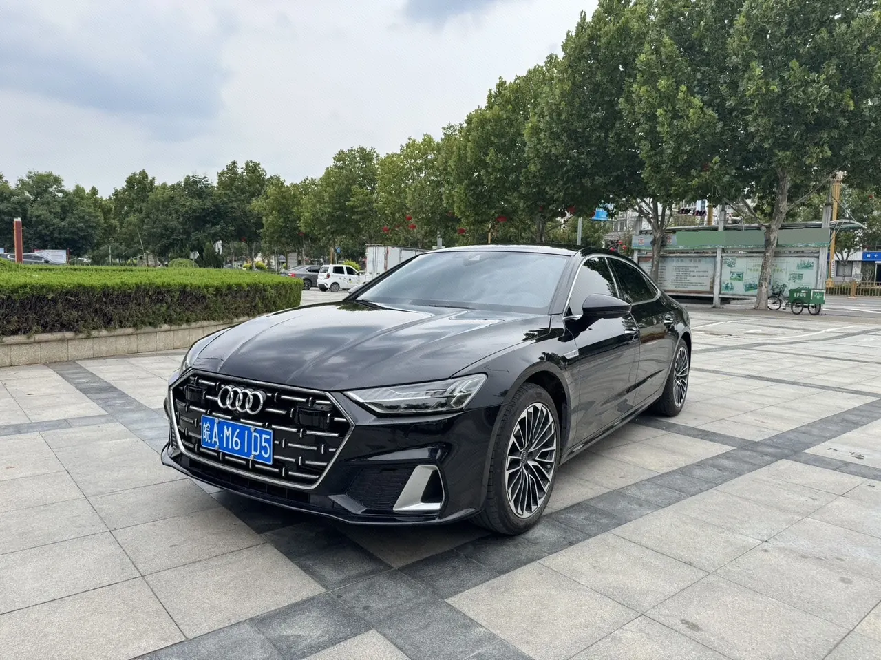 Open image lightbox: Audi 2024 A7L 2.0TFSI 45TFSI Luxury Automatic