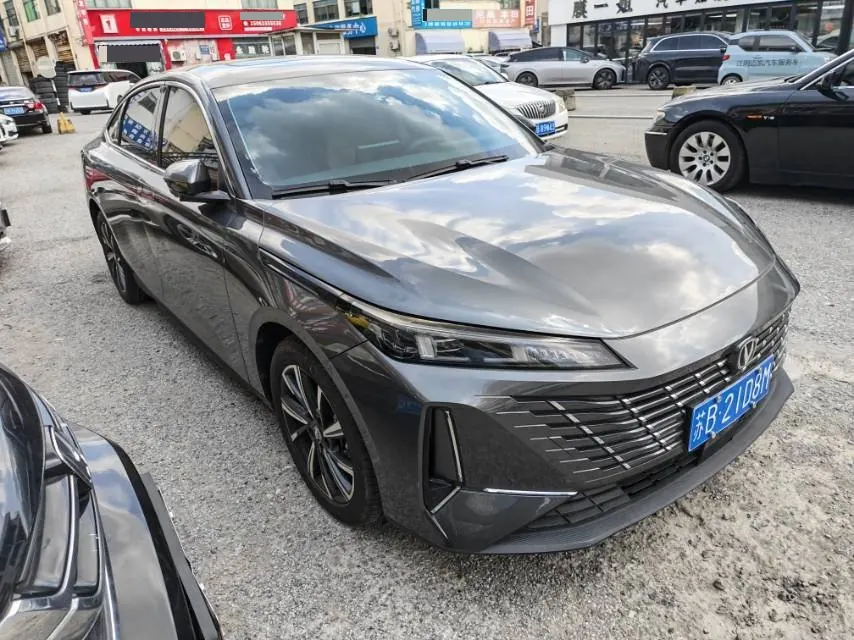 ChangAn 2024 Yidong 1.5TGDI Flagship Automatic Gear 2
