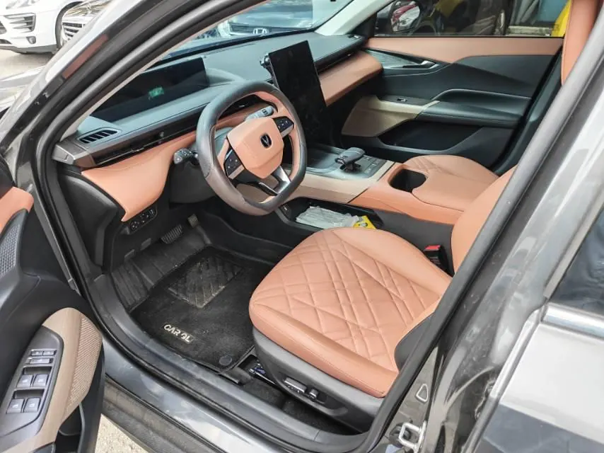 ChangAn 2024 Yidong 1.5TGDI Flagship Automatic Gear 5